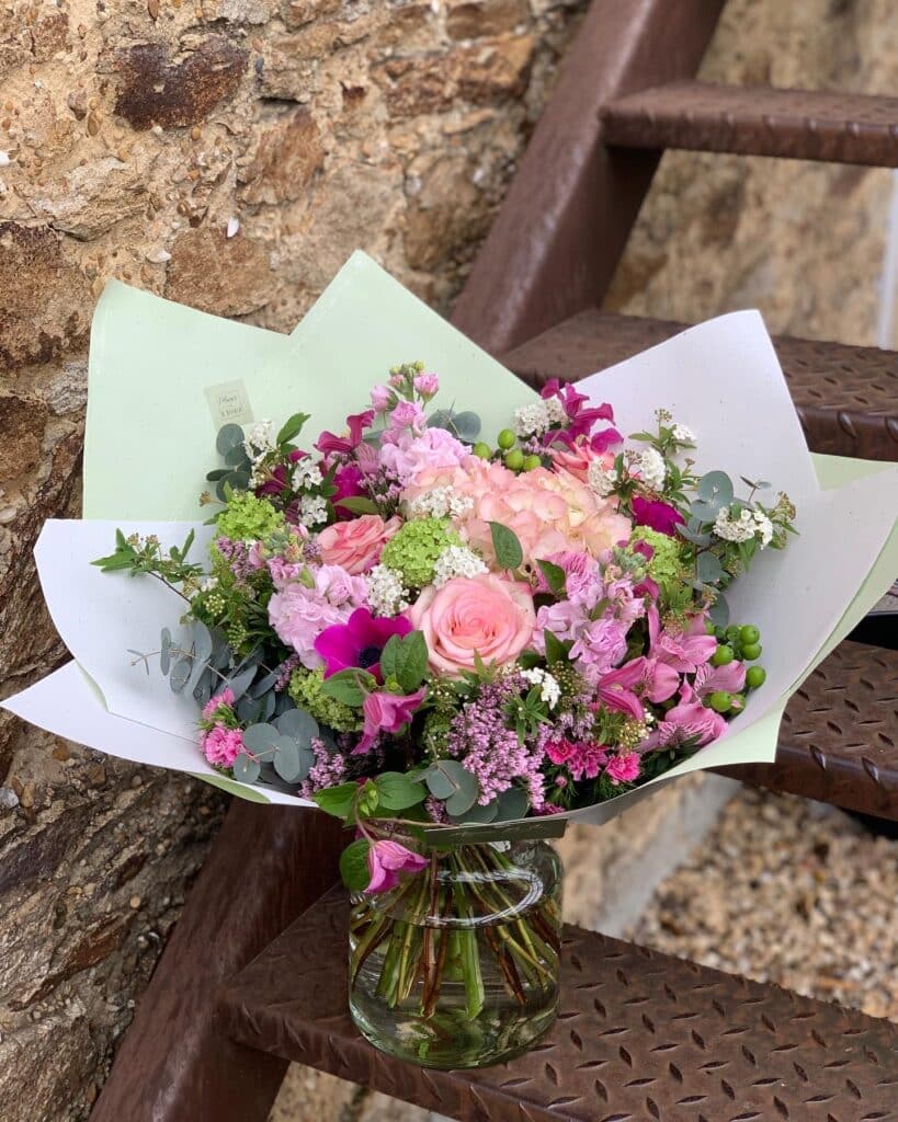 Bouquet Fleuriste Composition Florale Bouguenais