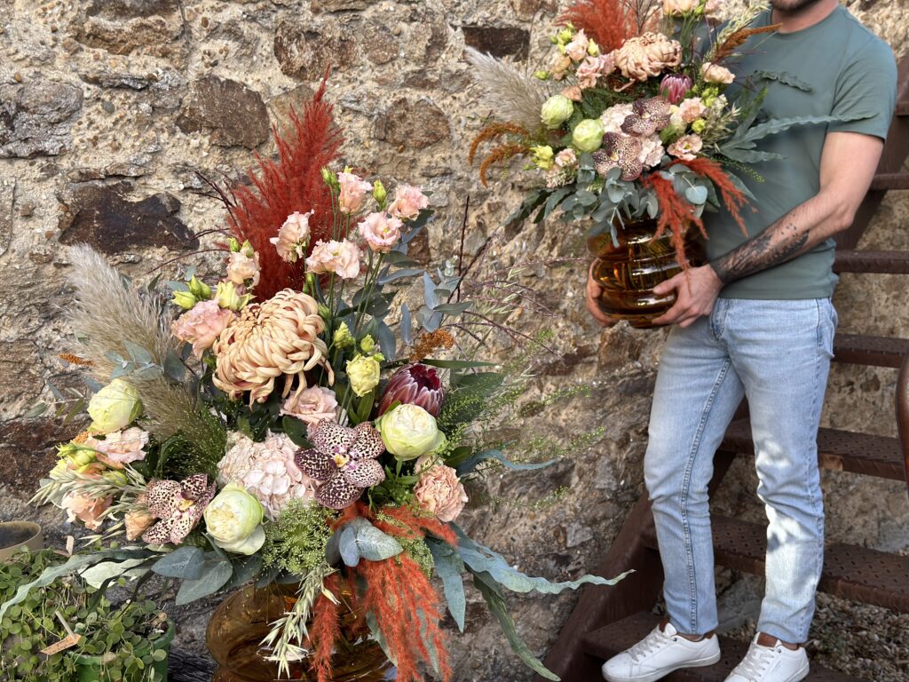 Bouquet Fleuriste Composition Florale Bouguenais