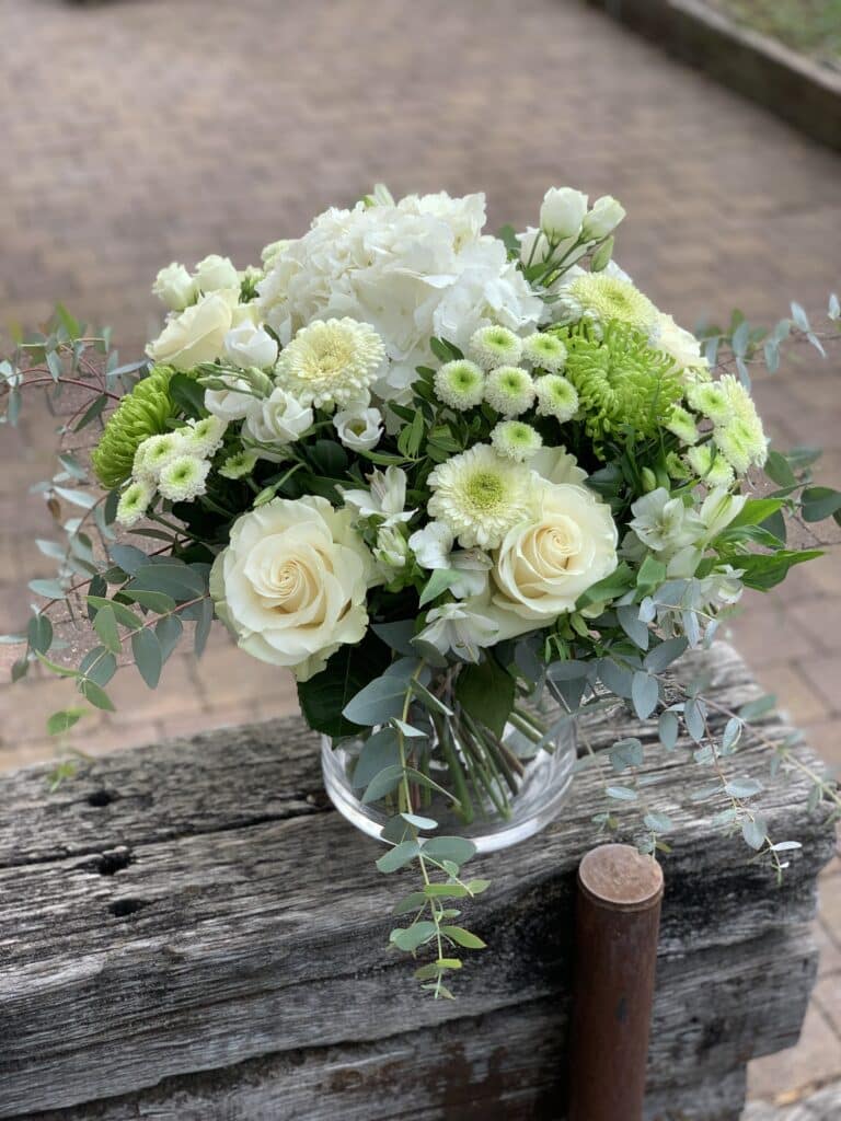 Bouquet Fleuriste Composition Florale Bouguenais