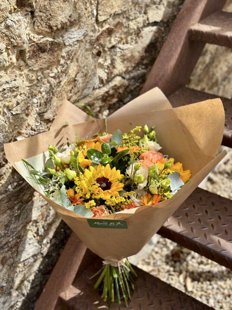 Bouquet Fleuriste Composition Florale Bouguenais