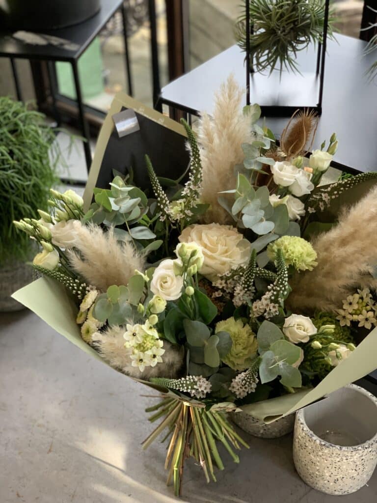 Bouquet Fleuriste Composition Florale Bouguenais